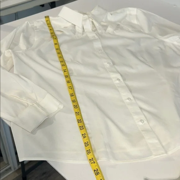 Chico's Elegant White Dress Shirt for Women - Picture 5 of 7